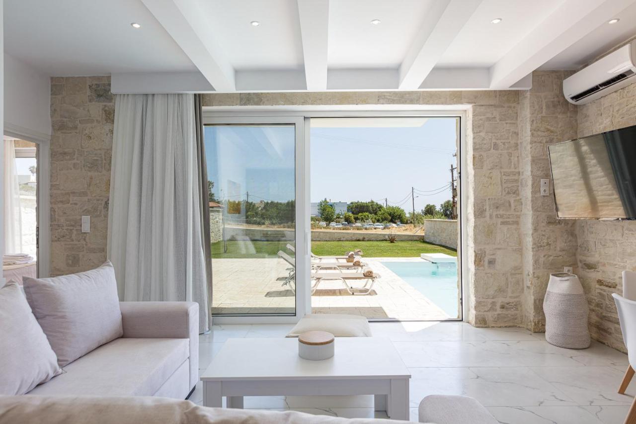 Mythos Villa *