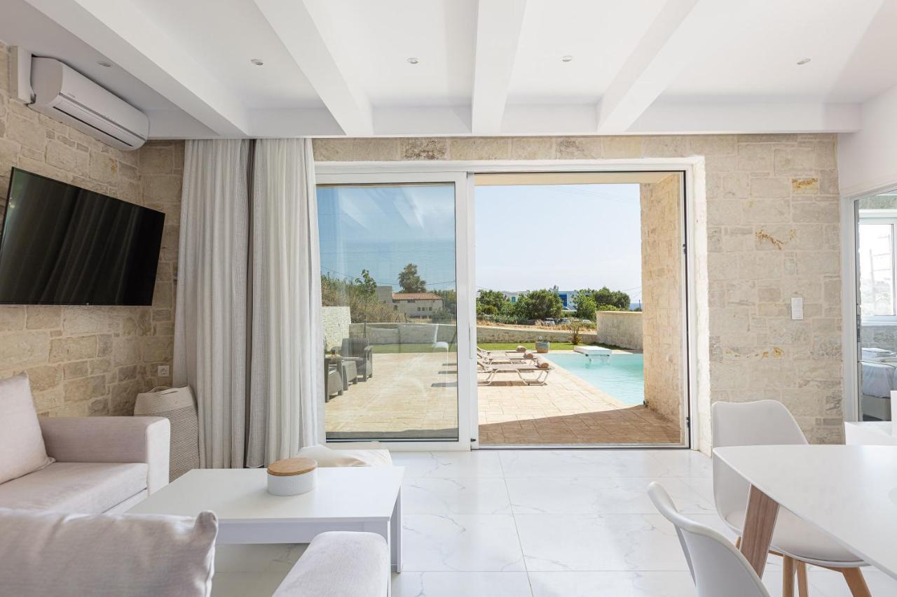 Mythos Villa *